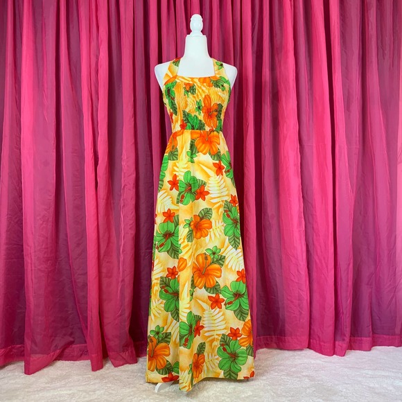 Vintage Dresses & Skirts - Vintage 70s Pomare Hawaii tiki sundress floral smocked bust maxi dress, 8
